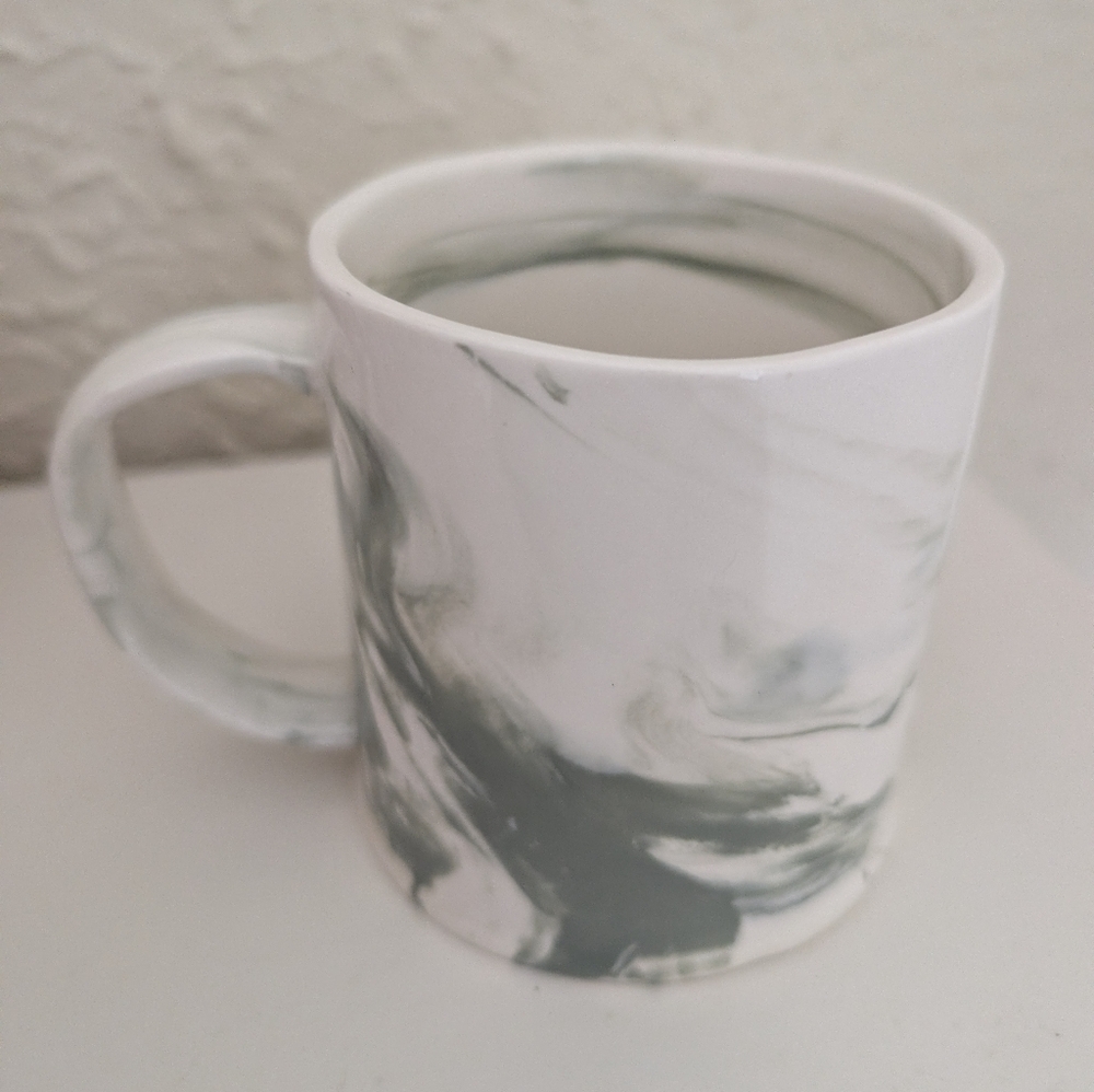 Anthropologie Marbled 'H' Monogram Mug - Picture 6 of 7